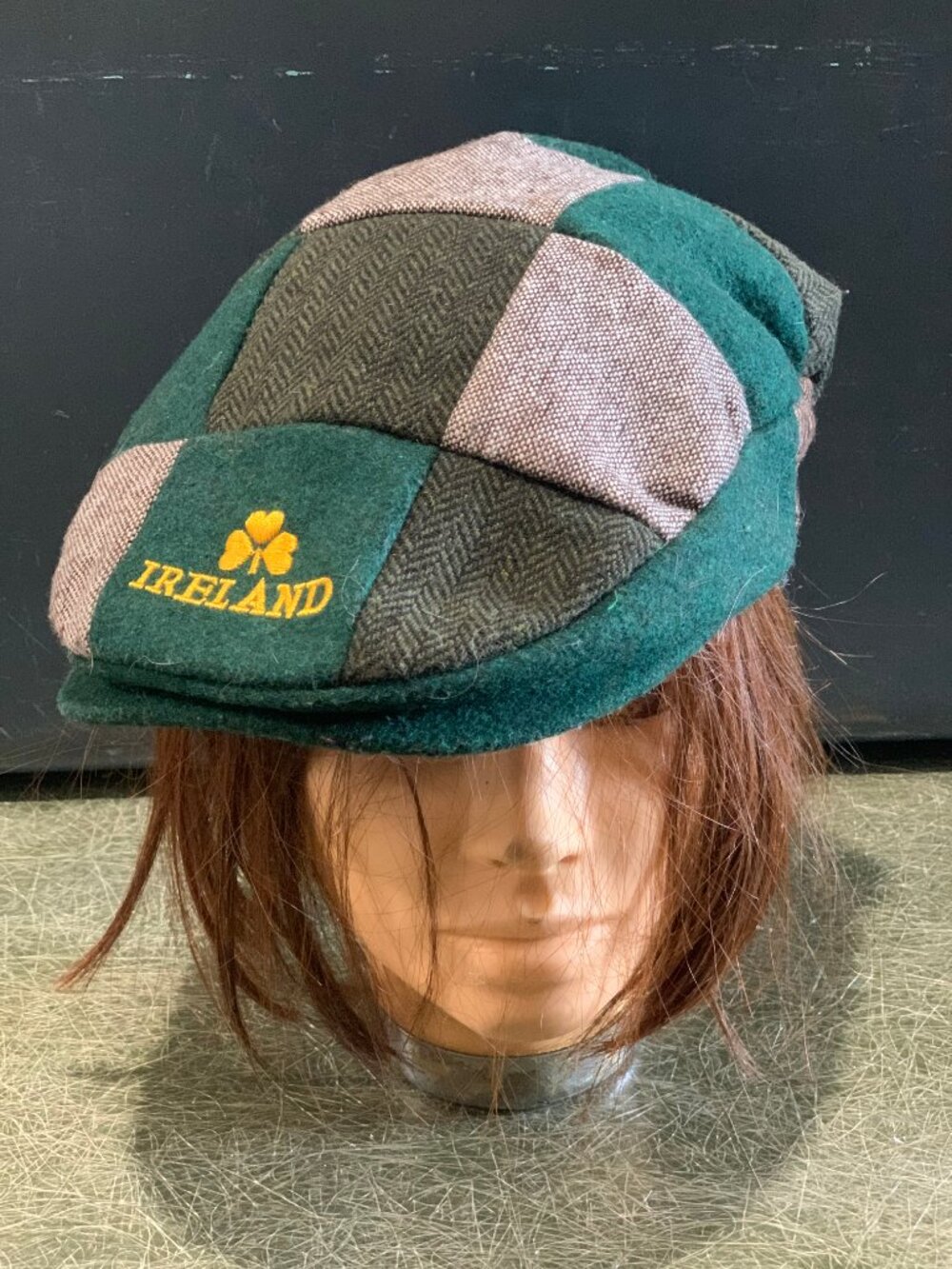 VINTAGE MCCABE COLLEDTION IRISH DESIGNS TWEED PATCHWORK CAPS ONE SIZE FITS ALL